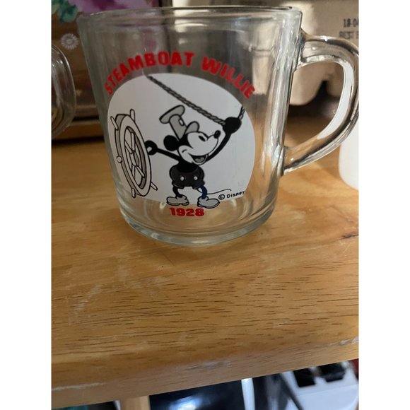 Disney: Used Mickey Mouse Steamboat Willie 1928 Clear 8 Oz  Drinking Glass Mug - Picture 3 of 4